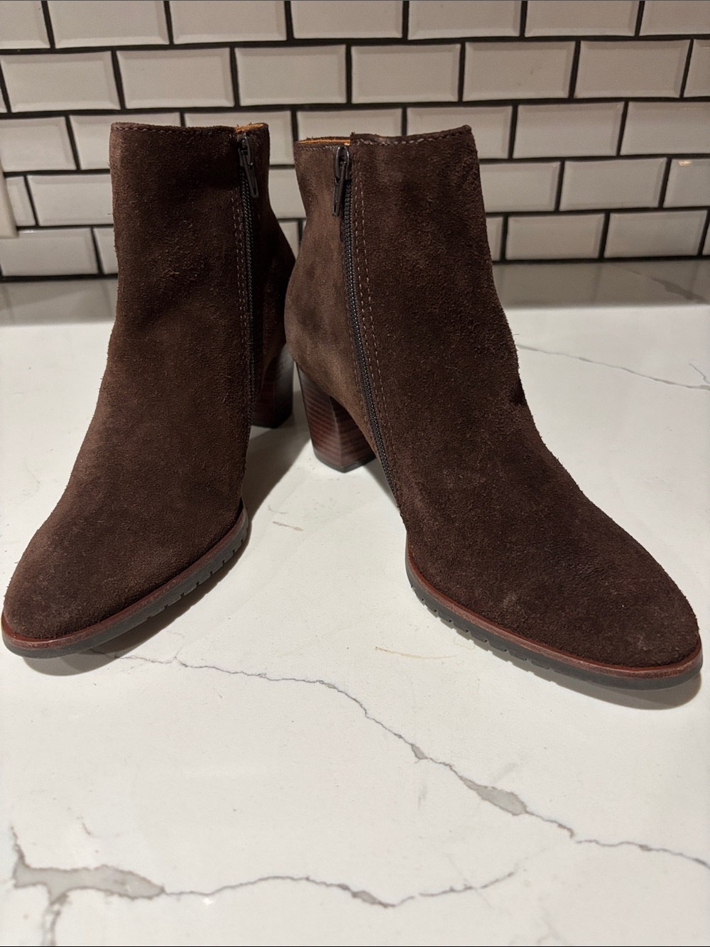 L.L. Bean Dark Brown Boho Suede Ankle Booties with Side Zip NWOT Sz 9